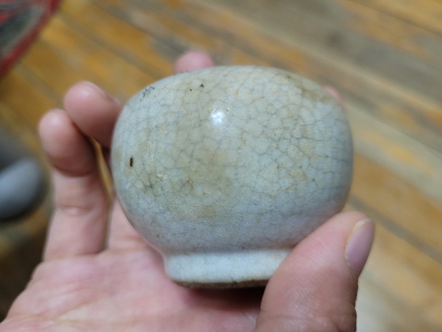 古玩陶瓷晚明哥釉水盂拍賣,當前價格568元