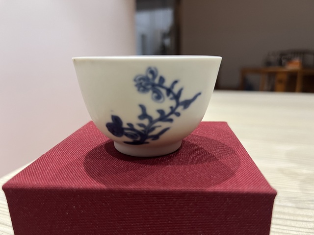 古玩陶瓷青花花卉紋仰鐘杯拍賣,當(dāng)前價(jià)格1888元