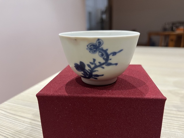 古玩陶瓷青花花卉紋仰鐘杯拍賣,當(dāng)前價(jià)格1888元