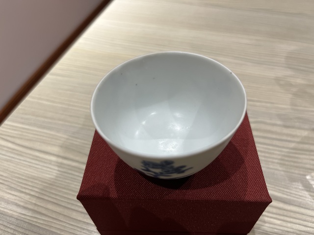 古玩陶瓷青花花卉紋仰鐘杯拍賣,當(dāng)前價(jià)格1888元