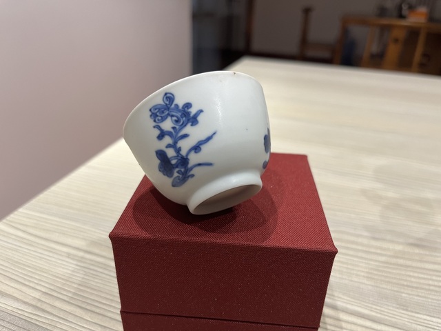 古玩陶瓷青花花卉紋仰鐘杯拍賣,當(dāng)前價(jià)格1888元