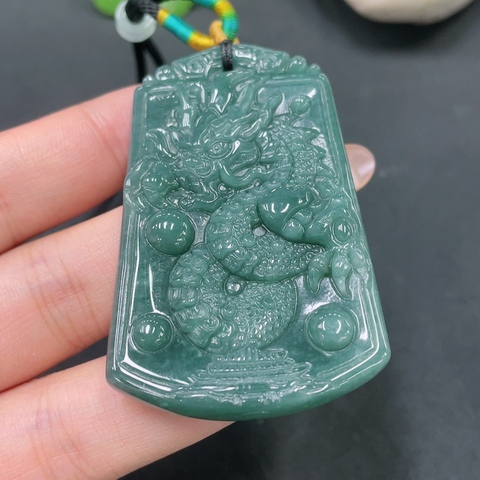 古玩玉器天然翡翠雕刻龍牌(帶鑒定證書(shū))拍賣,當(dāng)前價(jià)格688元