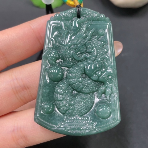 古玩玉器天然翡翠雕刻龍牌(帶鑒定證書(shū))拍賣,當(dāng)前價(jià)格688元