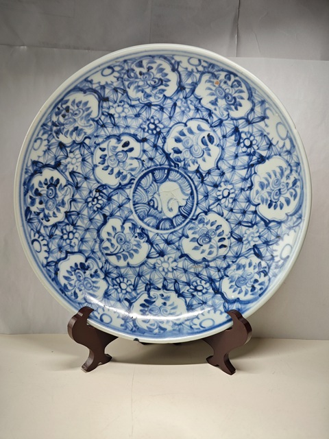 古玩陶瓷明中早期青花花卉紋盤拍賣,當前價格7654元