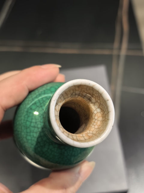 古玩陶瓷晚清綠哥釉小棒槌瓶拍賣,當前價格5999元