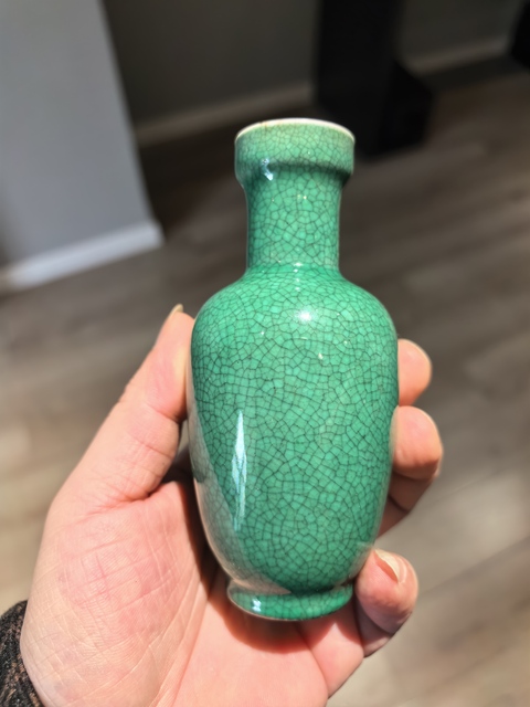 古玩陶瓷晚清綠哥釉小棒槌瓶拍賣,當前價格5999元