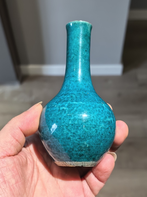 古玩陶瓷乾隆孔雀藍釉膽式瓶拍賣，當前價格8999元