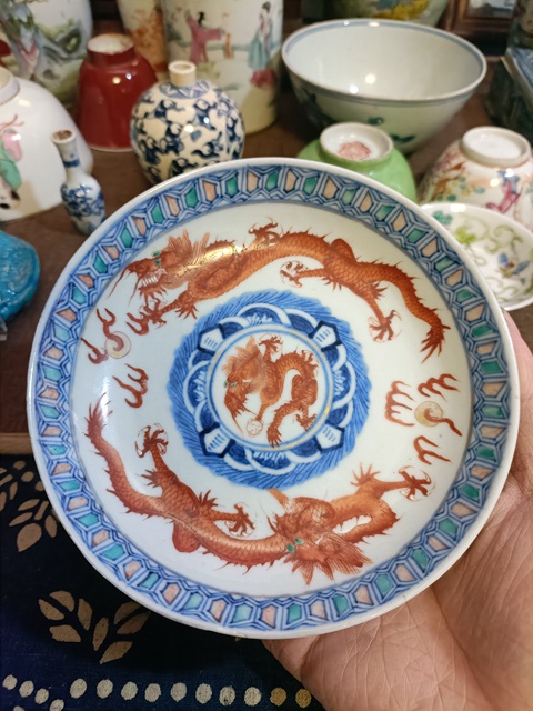 古玩陶瓷光緒小官窯青花礬紅龍紋盤拍賣,當前價格3500元