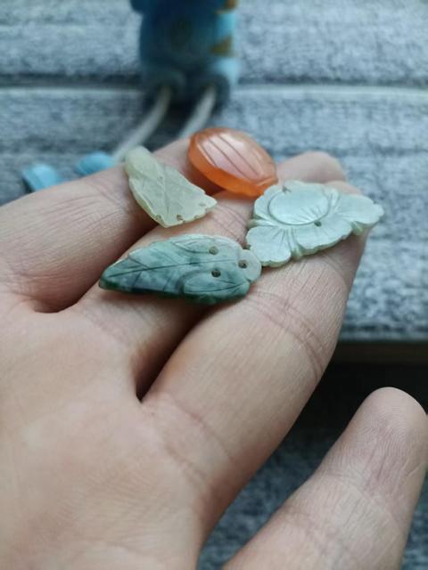 古玩玉器清代翠玉瑪瑙花飾,拍賣,當(dāng)前價格698元