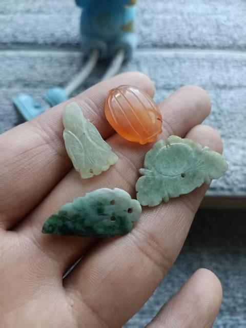 古玩玉器清代翠玉瑪瑙花飾,拍賣,當(dāng)前價格698元