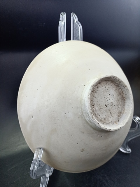 古玩陶瓷【宋代】青白釉蓖劃花斗笠碗【館藏級】拍賣,當前價格0元