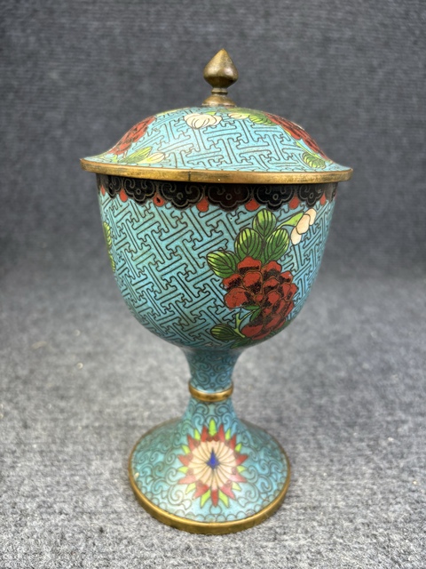 銅胎掐絲琺瑯大蓋杯拍賣，當前價格1888元
