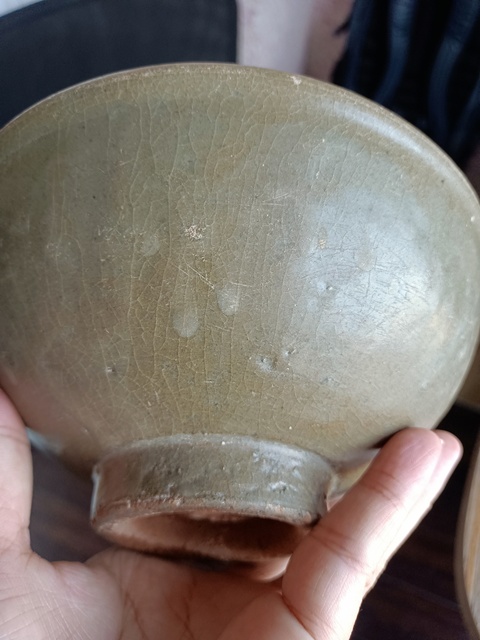 古玩陶瓷元明·青釉模印花卉紋碗拍賣，當前價格1888元