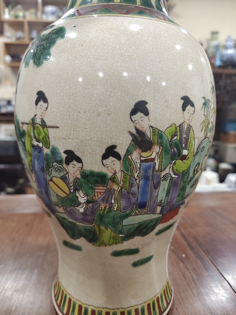 古玩陶瓷五彩十二金釵觀音瓶拍賣,當前價格3800元
