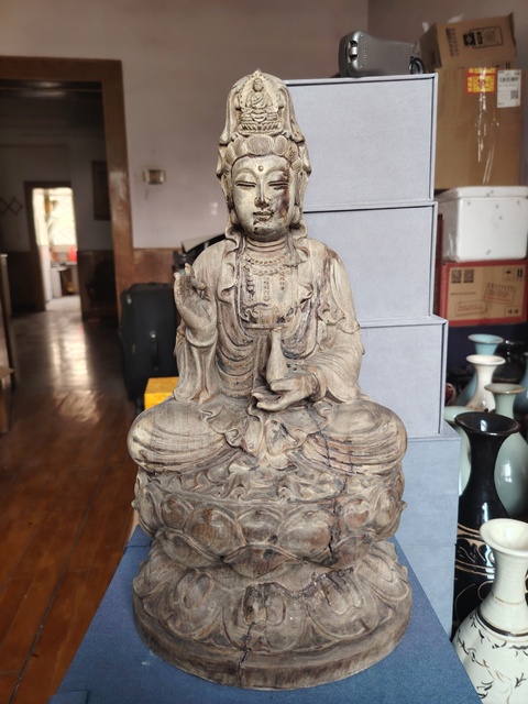 古玩雜項觀音木雕拍賣，當前價格3600元