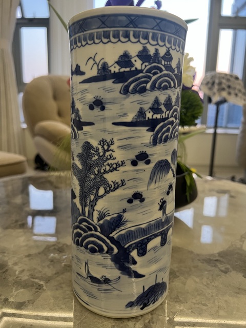 古玩陶瓷青花山水人物紋帽筒拍賣,當(dāng)前價(jià)格4800元