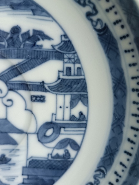 古玩陶瓷青花亭臺(tái)樓閣山水紋盤(pán)拍賣(mài)，當(dāng)前價(jià)格599元