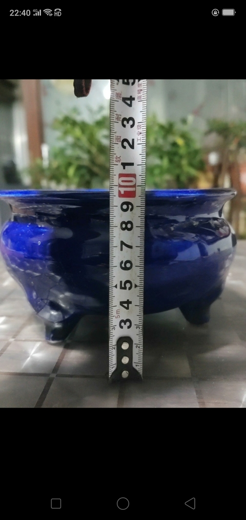 古玩陶瓷藍(lán)釉堆白福壽紋三足香爐拍賣(mài),當(dāng)前價(jià)格1360元