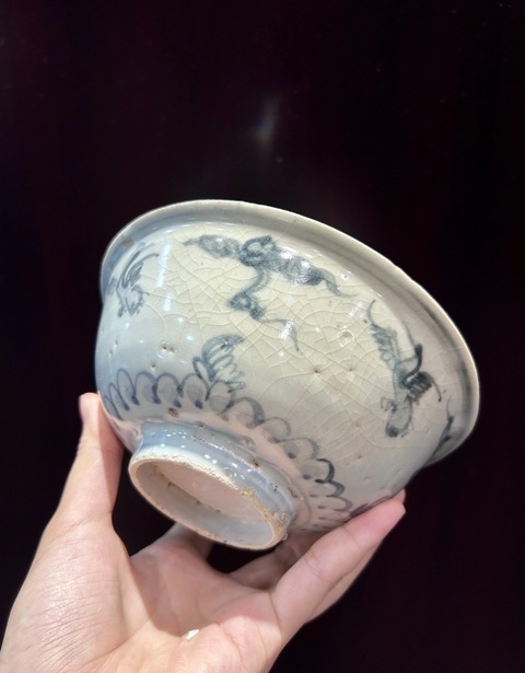 古玩陶瓷明中·青花云鶴紋碗真品鑒賞圖