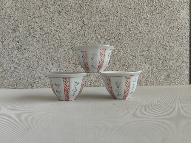 古玩陶瓷彩繪花卉紋杯拍賣,當(dāng)前價(jià)格198元