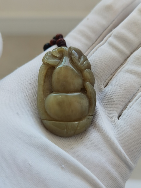古玩玉器玉雕葫蘆題材掛件拍賣，當(dāng)前價(jià)格150元