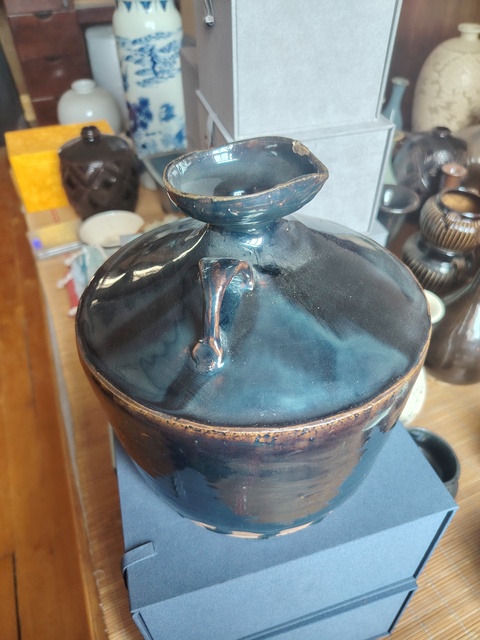 古玩陶瓷黑釉花澆拍賣，當(dāng)前價格2000元