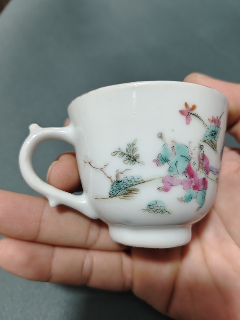 古玩陶瓷清晚·粉彩三娘教子紋執(zhí)杯拍賣,當前價格1600元