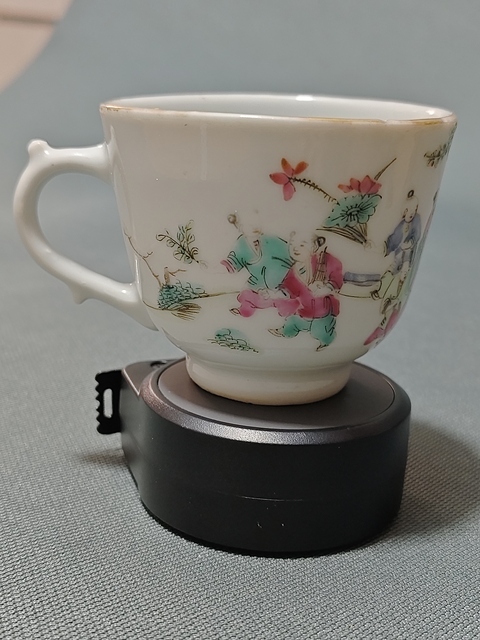 古玩陶瓷清晚·粉彩三娘教子紋執(zhí)杯拍賣,當前價格1600元