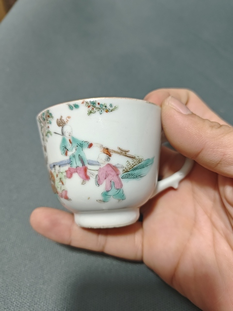 古玩陶瓷清晚·粉彩三娘教子紋執(zhí)杯拍賣,當前價格1600元