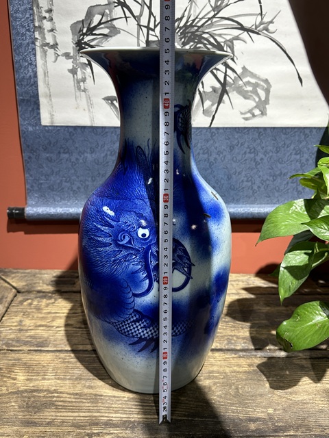 古玩陶瓷清代道光青花云龍紋瓶拍賣,當前價格26800元