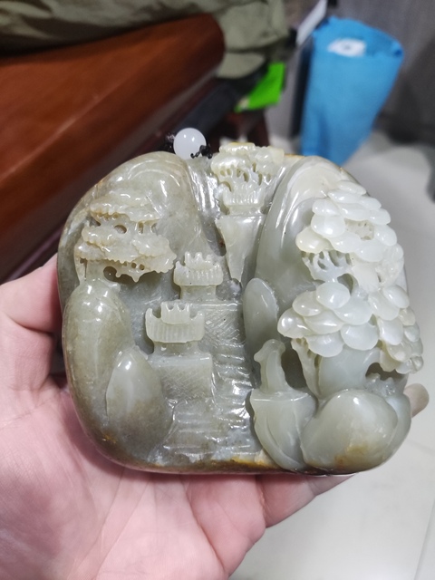 古玩玉器和田籽料玉山子拍賣，當(dāng)前價格6899元