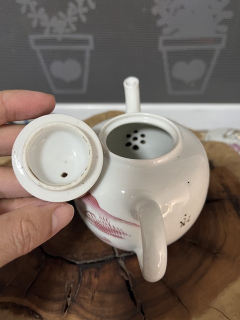 古玩陶瓷胭脂紅山水紋壺拍賣，當前價格888元