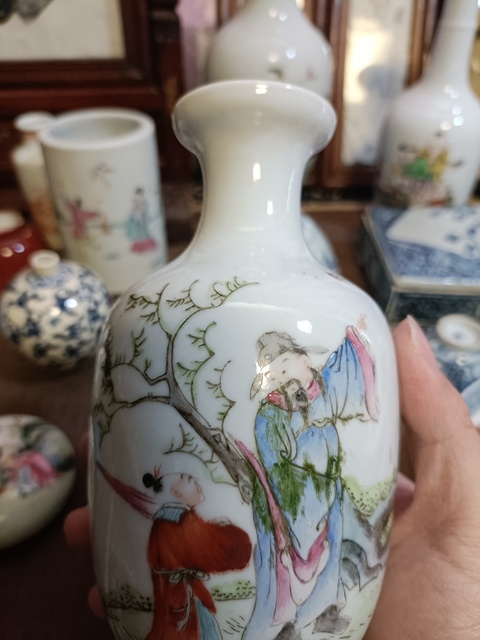 古玩陶瓷民國粉彩人物故事紋盤口瓶拍賣,當前價格6888元