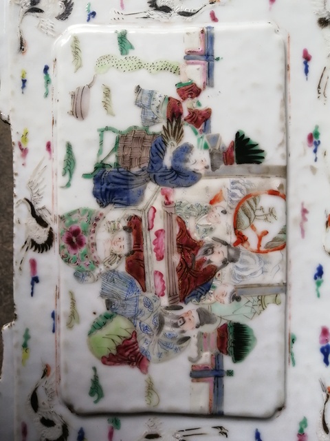 古玩陶瓷粉彩人物故事紋四方花盆拍賣，當(dāng)前價格4500元