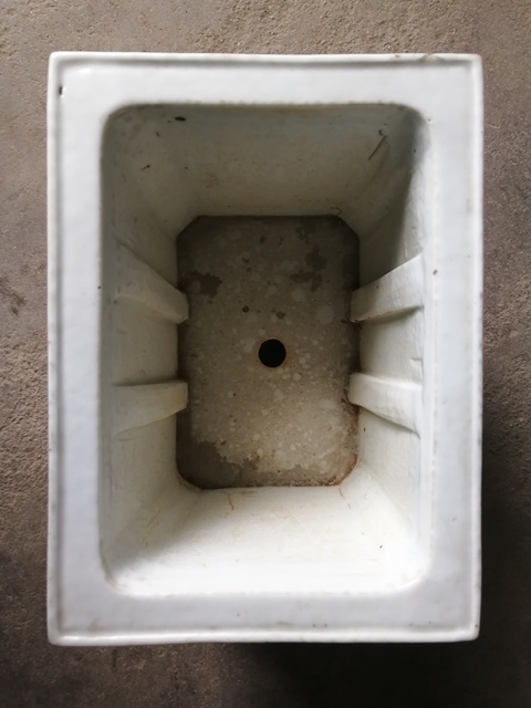 古玩陶瓷粉彩人物故事紋四方花盆拍賣，當(dāng)前價格4500元