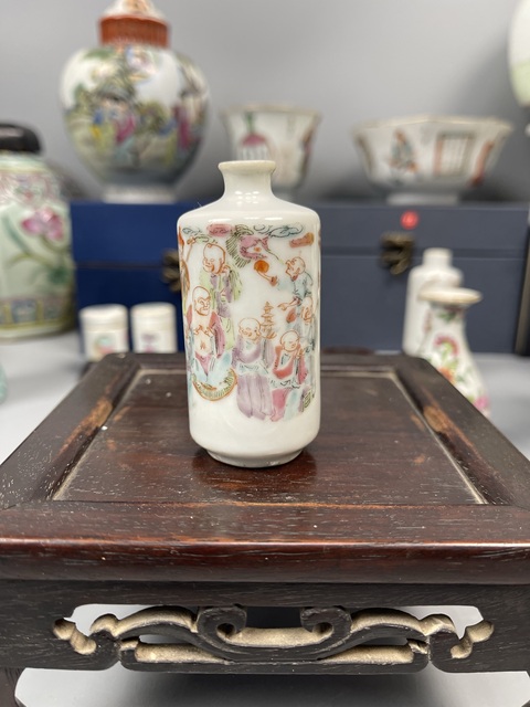 古玩陶瓷清同治粉彩十八羅漢圖鼻煙壺拍賣，當前價格13800元