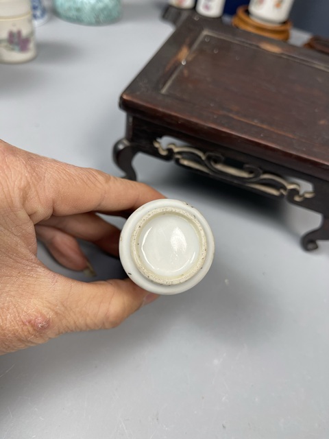 古玩陶瓷清同治粉彩十八羅漢圖鼻煙壺拍賣，當前價格13800元