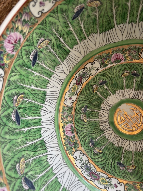 古玩陶瓷民國·廣彩百財蝴蝶紋潘趣碗真品鑒賞圖