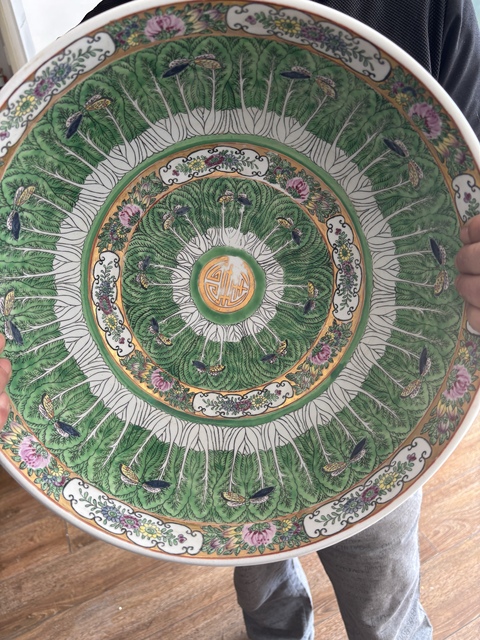 古玩陶瓷民國·廣彩百財蝴蝶紋潘趣碗真品鑒賞圖