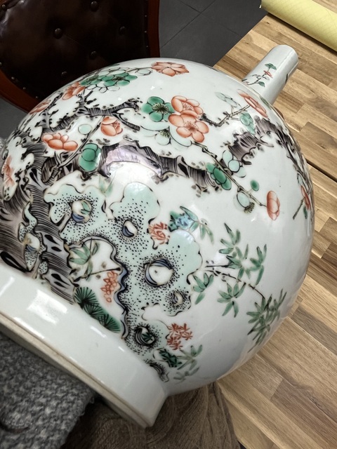 古玩陶瓷花鳥紋五彩錐把瓶拍賣,當前價格12000元