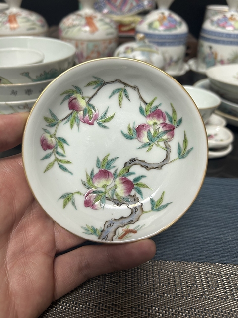 古玩陶瓷桃紋粉彩盤拍賣，當前價格1200元
