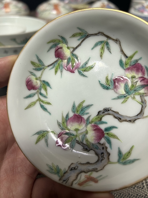 古玩陶瓷桃紋粉彩盤拍賣，當前價格1200元