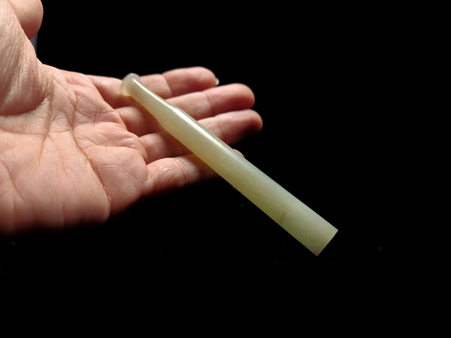 古玩雜項清代和田玉煙嘴拍賣,當前價格3000元