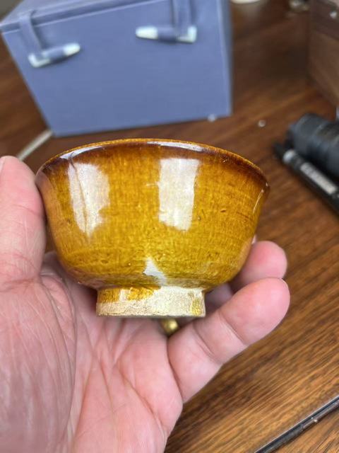 古玩陶瓷遼，黃釉杯拍賣，當前價格5500元