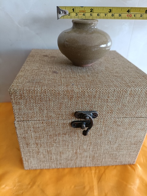 古玩陶瓷元代龍泉鱔魚黃釉冰片紋文房水盂拍賣,當前價格2980元