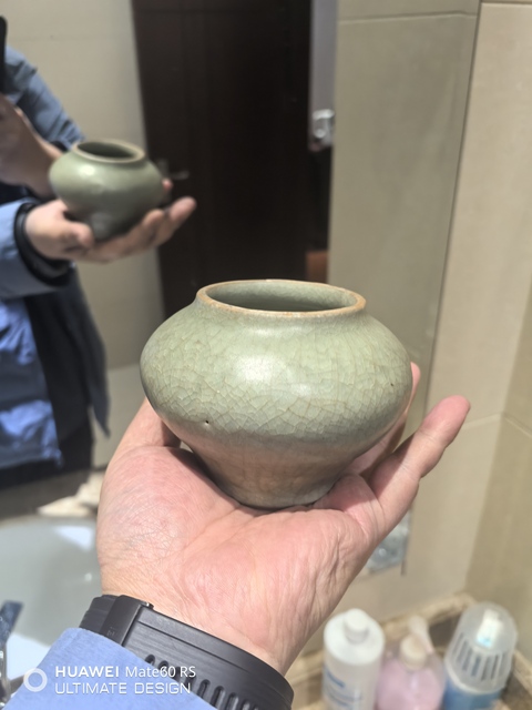 古玩陶瓷元代·青釉小罐真品鑒賞圖