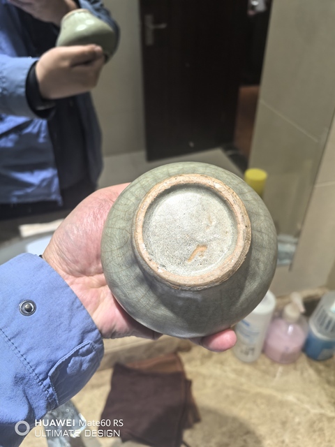 古玩陶瓷元代·青釉小罐真品鑒賞圖