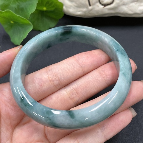 古玩玉器天然翡翠手鐲(帶鑒定證書)拍賣,當前價格1200元
