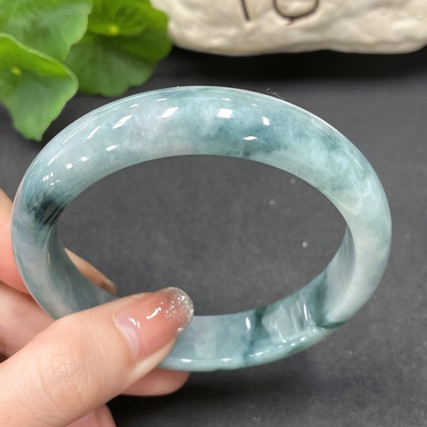古玩玉器天然翡翠手鐲(帶鑒定證書)拍賣,當前價格1200元