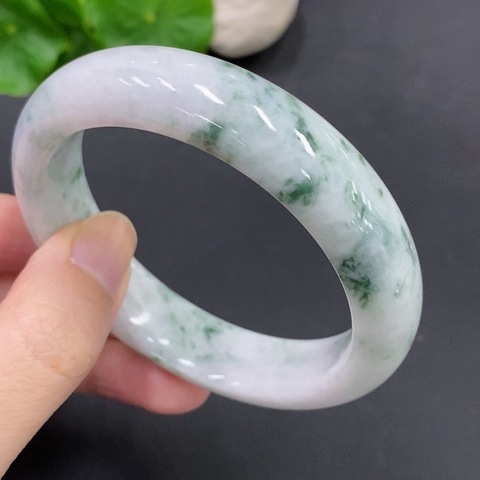 古玩玉器天然翡翠飄花手鐲(帶鑒定證書)拍賣,當前價格1500元